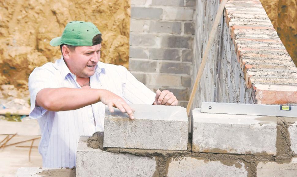 No hay quien certifique a los albañiles